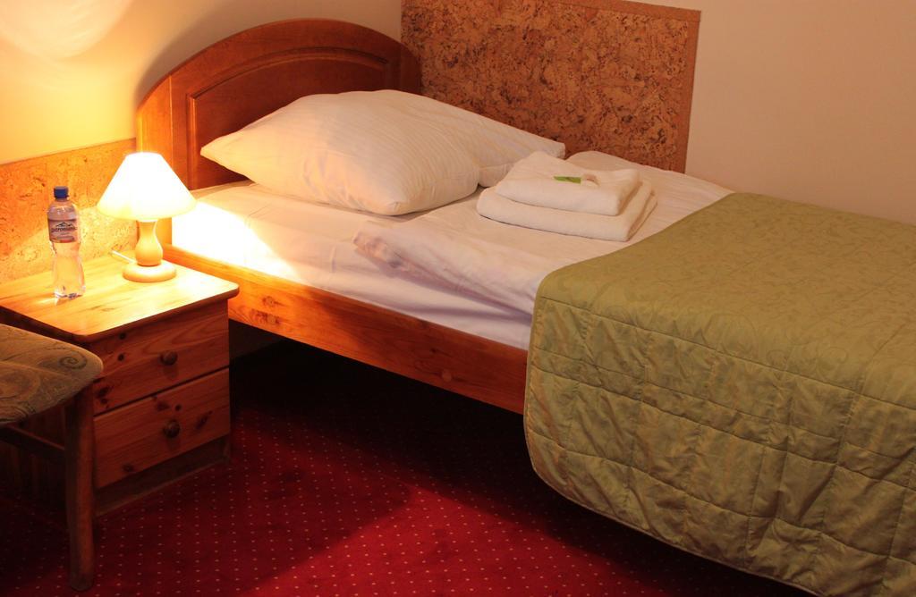 Hotel Dukat بيالا بودلاسكا الغرفة الصورة